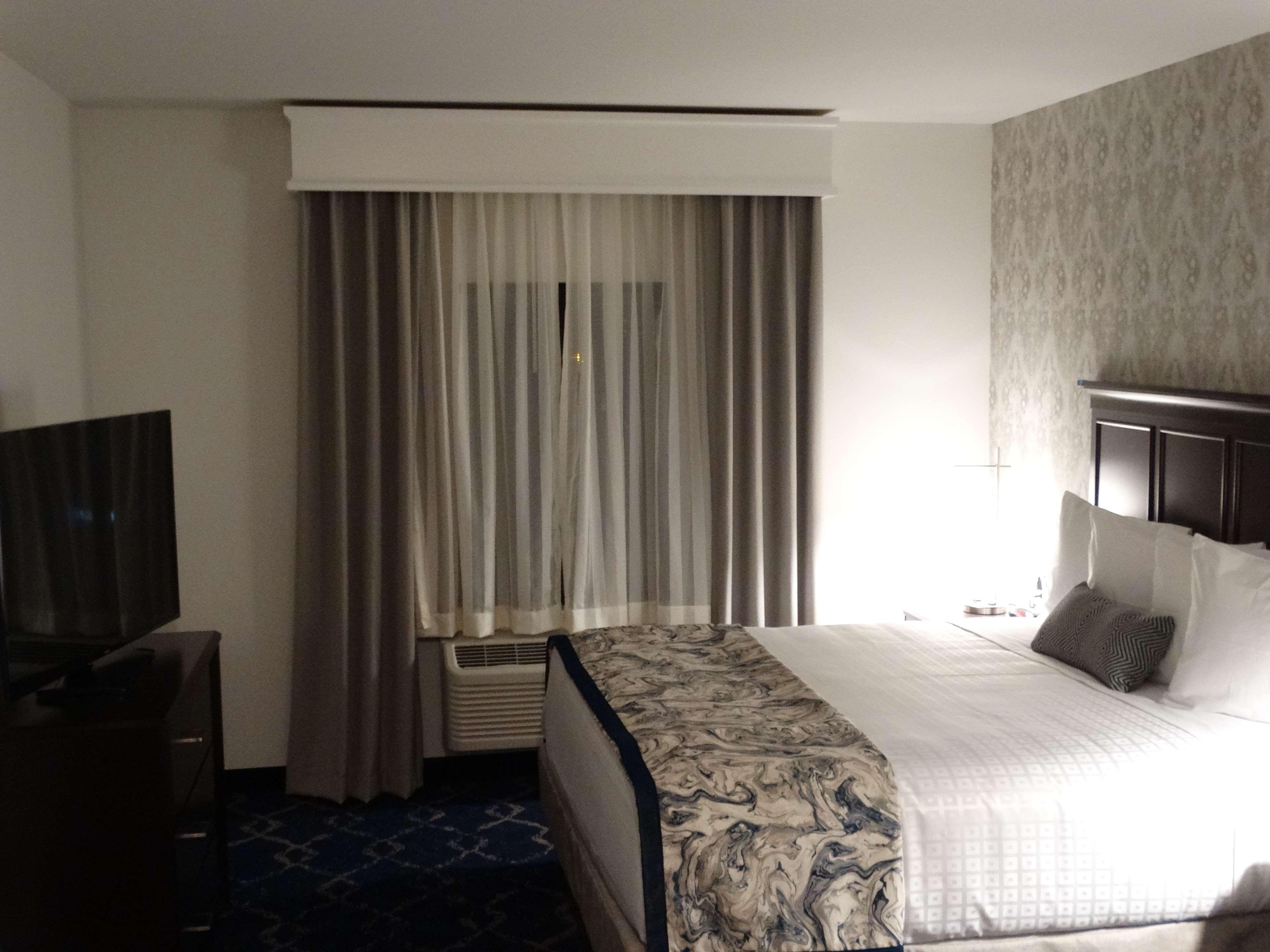 Best Western Plus New Richmond Inn & Suites Exterior photo